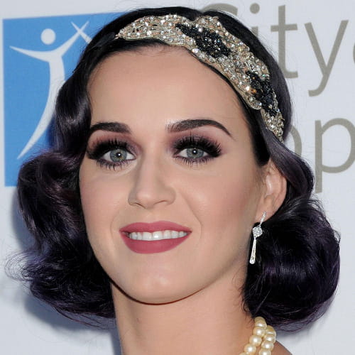 Acconciature anni 20: come realizzare un look vintage Acconciature anni 20: come realizzare un look vintage