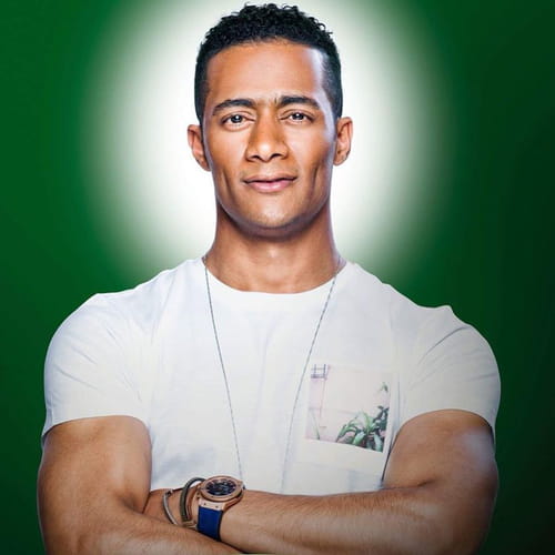 تفاصيل إتهامات السرقة بين محمد رمضان وعمرو يوسف