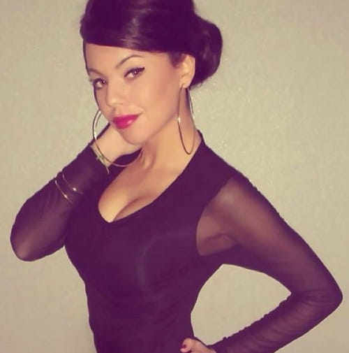 Niia hall single askiparait