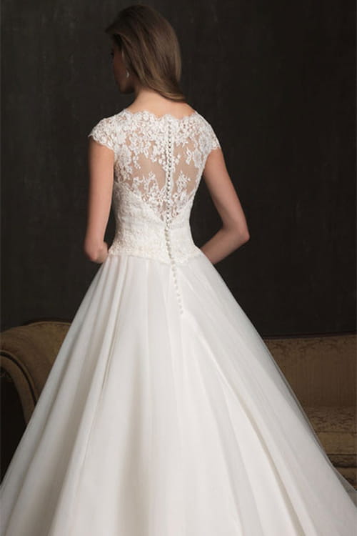 أرق تصاميم فساتين زفاف 2014