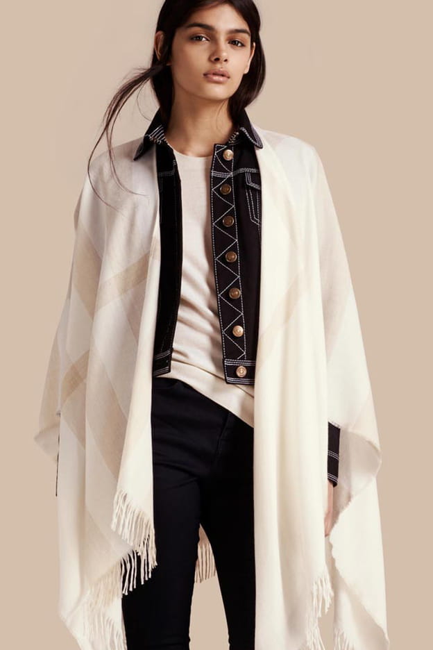 Burberry تطلق مجموعة أزياء رمضان