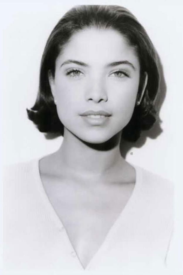 دار Jaeger تتعاون مع كوليت براون Colette Brown