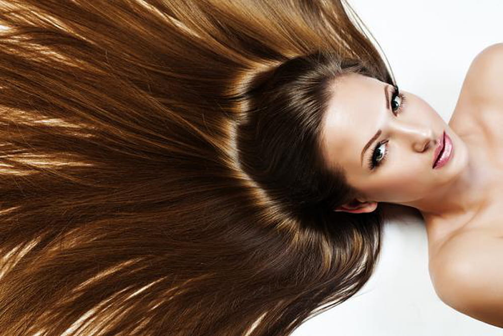 استخدامات غير متوقعة لـ "زيت الخروع" .... لجمالكِ!