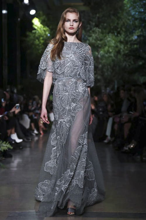 إيلي صعب يسحر باريس بمجموعته الراقية لصيف 2015