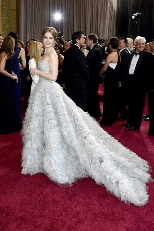 فساتين أيقونية لنجمات هوليوود في حفل جوائز الأوسكار في آخر عشر سنوات