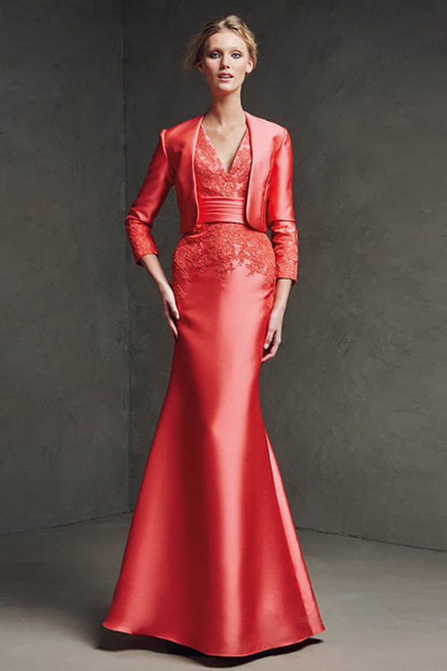 أزياء استثنائية في مجموعة برونوفياس الجديدة 14 أزياء استثنائية في مجموعة برونوفياس الجديدة